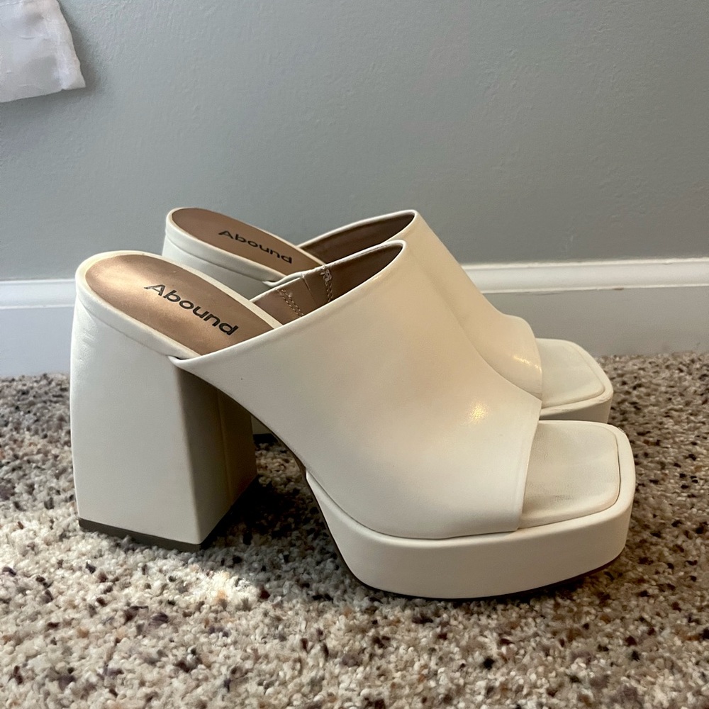 Abound Platform Off White Heels